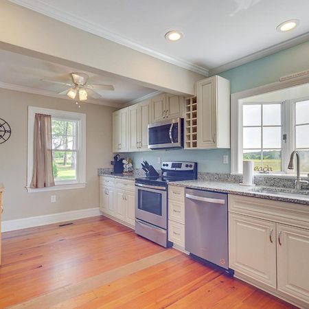 Updated Cape Charles Home About 2 Mi To Beachfront! Экстерьер фото