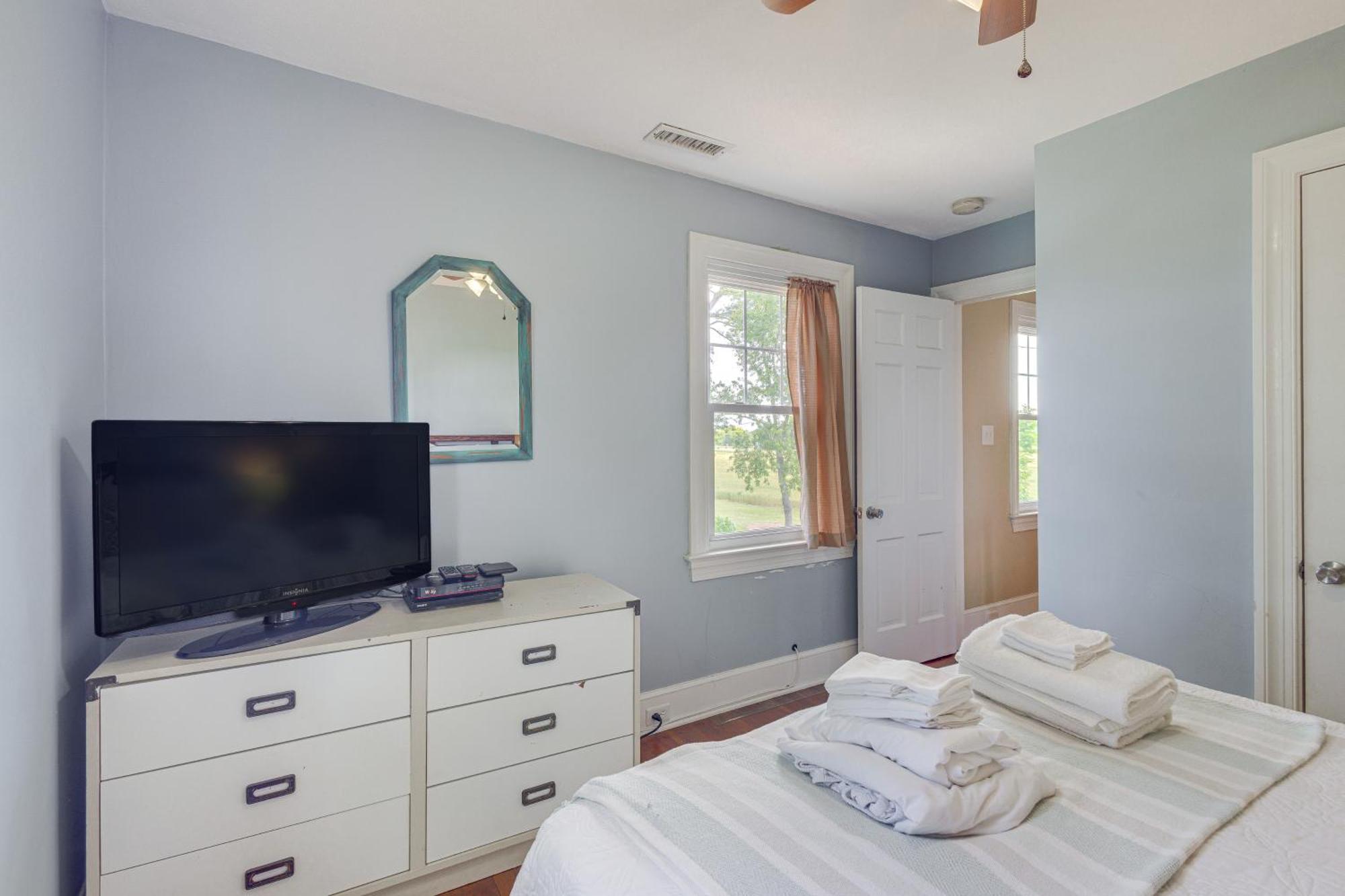 Updated Cape Charles Home About 2 Mi To Beachfront! Экстерьер фото