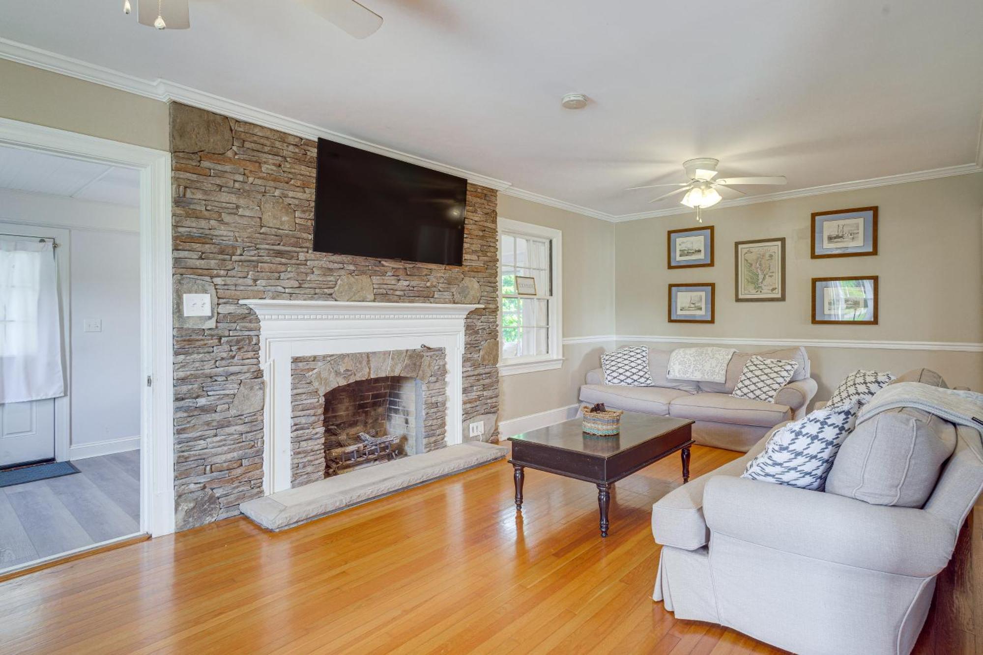 Updated Cape Charles Home About 2 Mi To Beachfront! Экстерьер фото